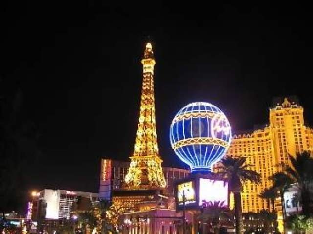 October

Along the strip
Las Vegas, Nevada