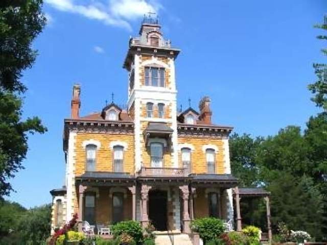 May

Lebold Mansion
Abilene, Kansas