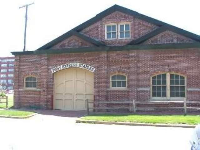 June

Pony Express stable
St. Joseph, Missouri