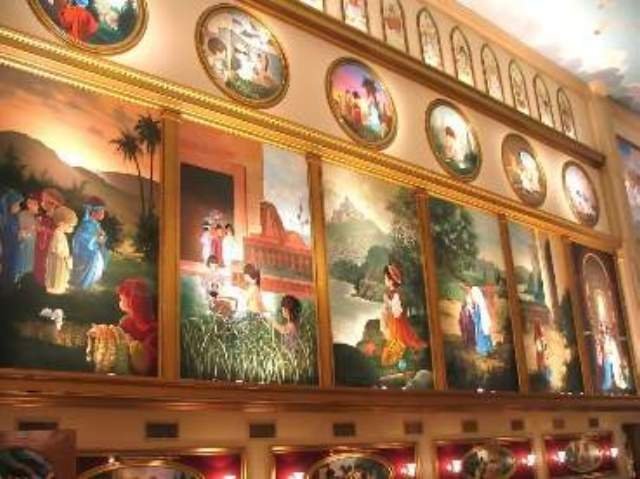 July

Precious Moments Chapel
Carthage, Missouri