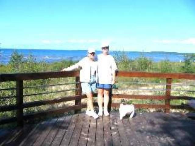 August

Anne & Marie on the nothern shore of Lake Michigan