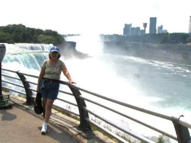 September

Niagra Falls
Western New York state