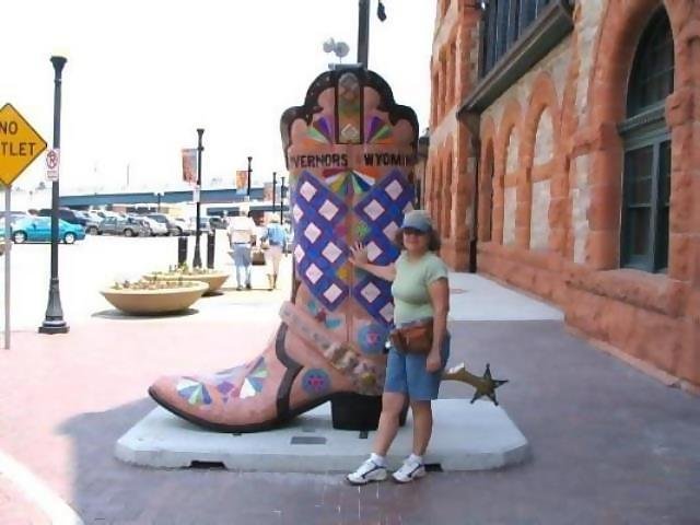 June

Artistic cowboy boots along streets
Cheyenne, Wyoming