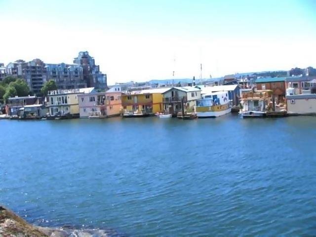 August

House boats in the harbor
Victoria, British Columbia, Canada 