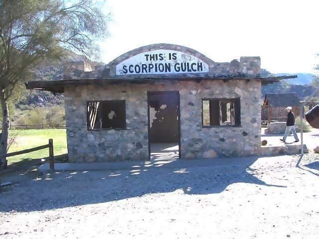 
January

Scenes from the Phoenix area.

Phoenix, Arizona