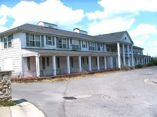 
June

Guest House in the 