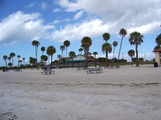 
December

Beach at MacDill AFB

Tampa, Florida