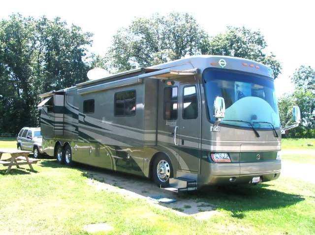 
July

Elkhart Campground
Elkhart, IN